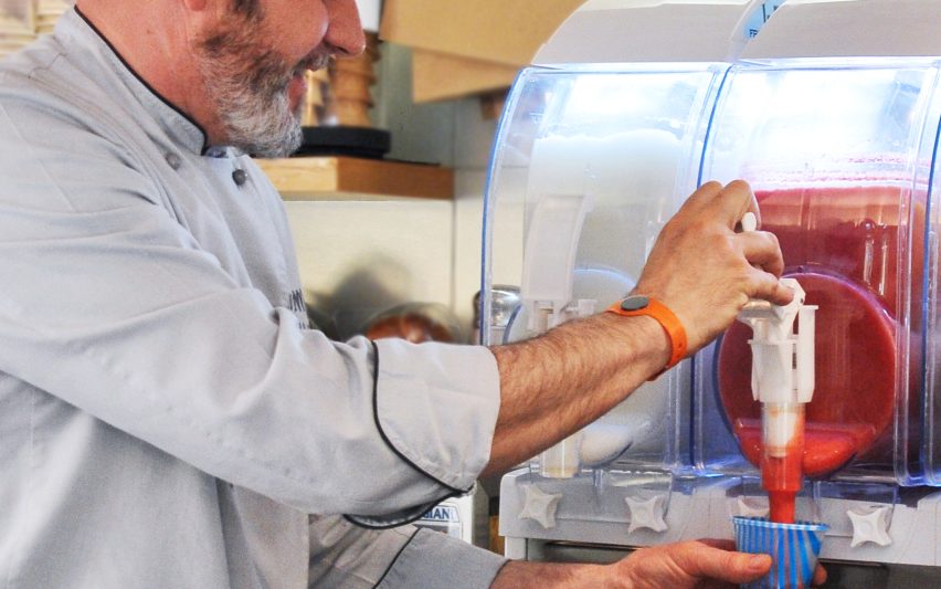 Quanto tempo ci vuole perché una macchina per granita congeli e perché è importante