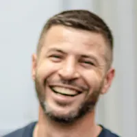 05_Smiling-young-worker-SPM-200x200